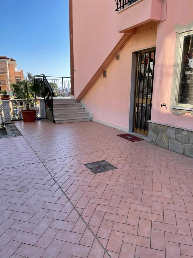 Apartment Aurora & Nicole Ideal Per Biker Con Terazza Vista Mare Parcheggio E Wi-Fi Gratuiti Pietra Ligure Eksteriør bilde