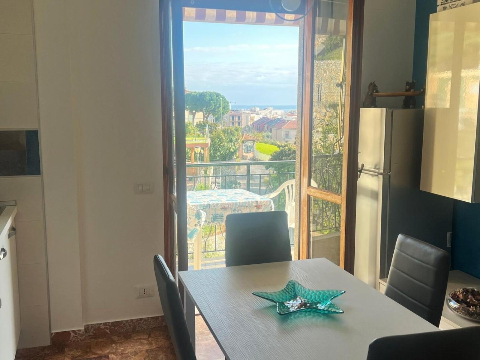 Apartment Aurora & Nicole Ideal Per Biker Con Terazza Vista Mare Parcheggio E Wi-Fi Gratuiti Pietra Ligure Eksteriør bilde