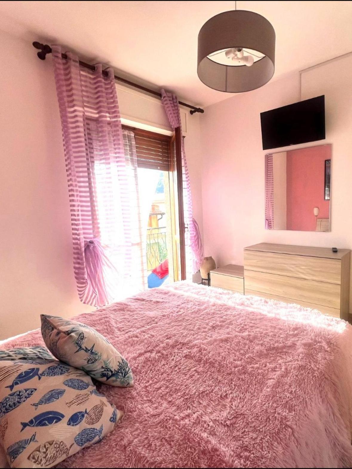 Apartment Aurora & Nicole Ideal Per Biker Con Terazza Vista Mare Parcheggio E Wi-Fi Gratuiti Pietra Ligure Eksteriør bilde