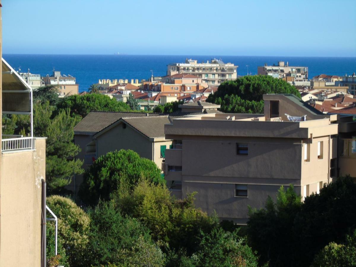 Apartment Aurora & Nicole Ideal Per Biker Con Terazza Vista Mare Parcheggio E Wi-Fi Gratuiti Pietra Ligure Eksteriør bilde