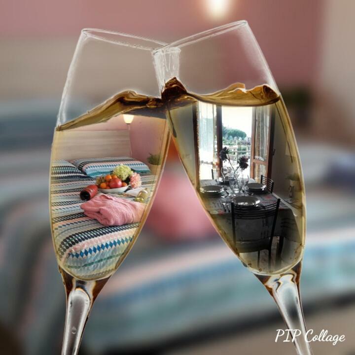 Apartment Aurora & Nicole Ideal Per Biker Con Terazza Vista Mare Parcheggio E Wi-Fi Gratuiti Pietra Ligure Eksteriør bilde
