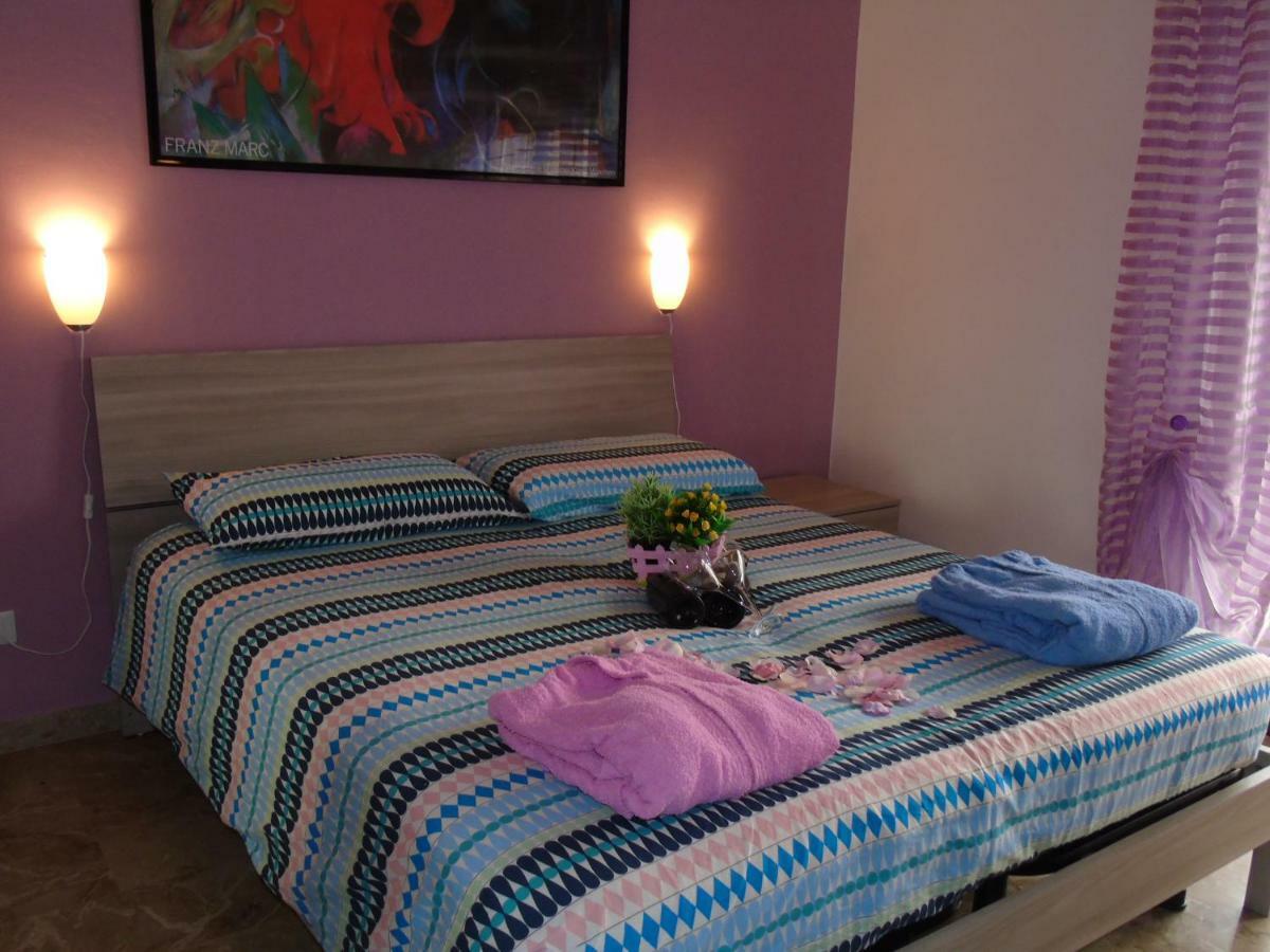 Apartment Aurora & Nicole Ideal Per Biker Con Terazza Vista Mare Parcheggio E Wi-Fi Gratuiti Pietra Ligure Eksteriør bilde